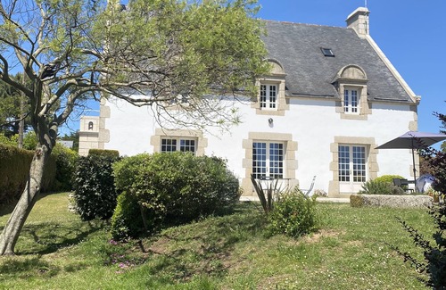 Saint-Pierre-Quiberon House | Charming family house, with large garden, facing the beach