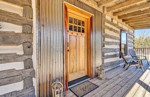Lowesville Cabin | Charming, fully renovated 19th century cabin with spectacular views. 4 BR, 2 BA.