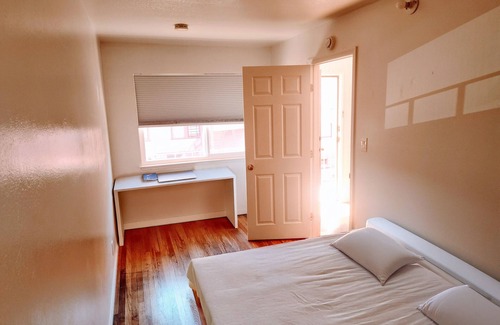 Berkeley Apartment | Charming furnished 2-bedroom apartment with WiFi, AC 4 min walk to UC Berkeley