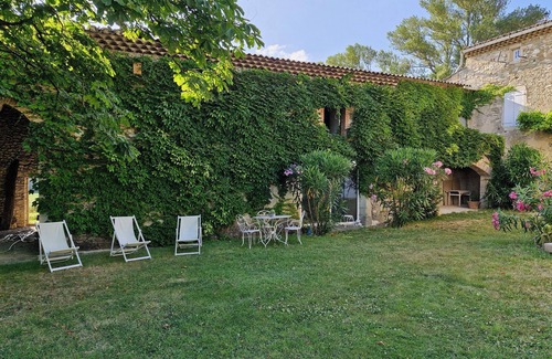 Roynac Apartment | Charming gîte Drôme Provençale