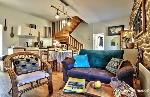 Plouguin Cottage | Charming gîte "Le moulin" in a quiet location