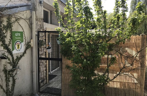 Avrille-les-Ponceaux Apartment | Charming gîte for two in the heart of the Loire castles