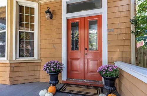 Ghent Condo | Charming Getaway in Historic Ghent