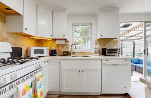 South Yarmouth House | Charming getaway with great location, sunroom & quiet nights around the firepit