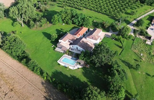 Saint-Sernin Cottage | Charming gîte for 6 people in a relaxing setting, with heated swimming pool and pond