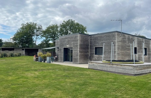 Dragey-Ronthon House | Charming gîte in Dragey, at the gateway to the bay