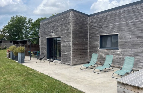 Dragey-Ronthon House | Charming gîte in Dragey, at the gateway to the bay