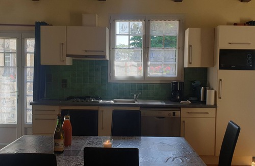 Quimper House | Charming gite, swimming pool HEATED FROM MAY/15 SEPTEMBER