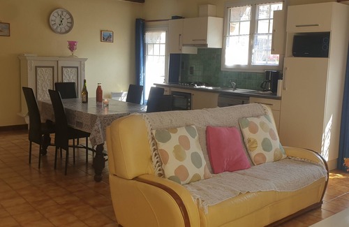 Quimper House | Charming gite, swimming pool HEATED FROM MAY/15 SEPTEMBER