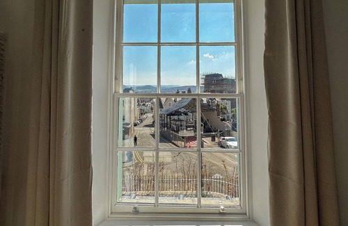 Llandudno House | Charming Grade II Listed Retreat Next to Orme Tramway, at the Foot of Great Orme