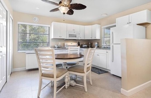 Sanibel Cottage | Charming Ground-Level Retreat at Sanibel Shore-Walk to the Beach