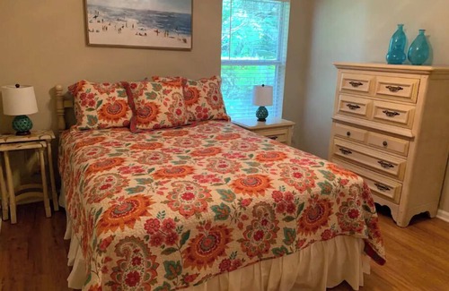 Green Cove Springs House | Charming Guest House on Private 5 Acre Riverfront Estate with DOCK