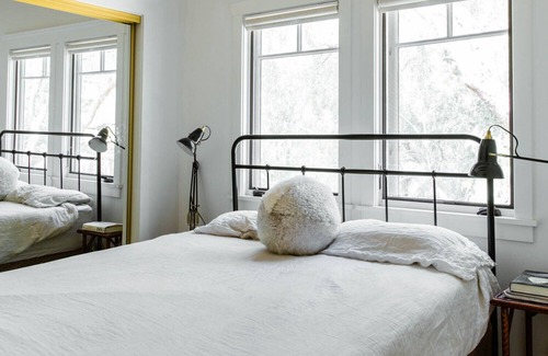Ojai House | Charming Guest House near town of Ojai and hiking trails