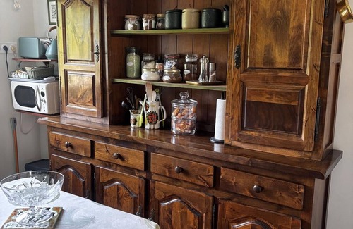 Montargis Bed & Breakfast | Charming Guest Room in Montargis