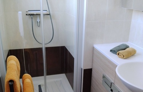 Montargis Bed & Breakfast | Charming Guest Room in Montargis