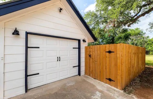 Liberty Hill House | Charming guest studio in the heart of Liberty Hill