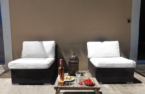 L'Isle-sur-la-Sorgue House | Charming Holiday Villa with Pool