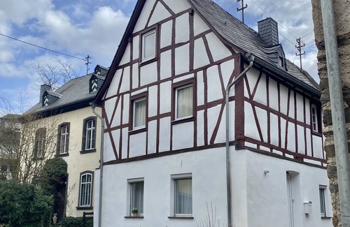 Ernst House | Charming half-timbered house 100 meters from the Moselle