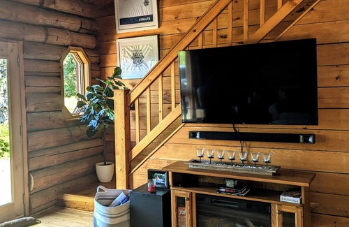Salem Lakes Cabin | Charming hand built log-cabin in beautiful southeastern Wisconsin