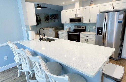 North Port House | Charming heated pool home