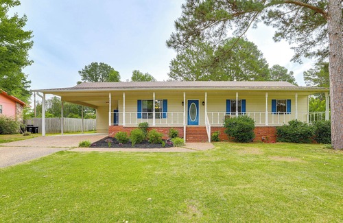 Heber Springs House | Charming Heber Springs Home w/Deck & Fire Pit!