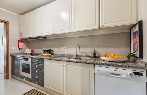 Aldoar Foz do Douro e Nevogilde Condo | Charming Hideaway with Private Entrance | Foz Velha, Porto | 2BR | By the Sea