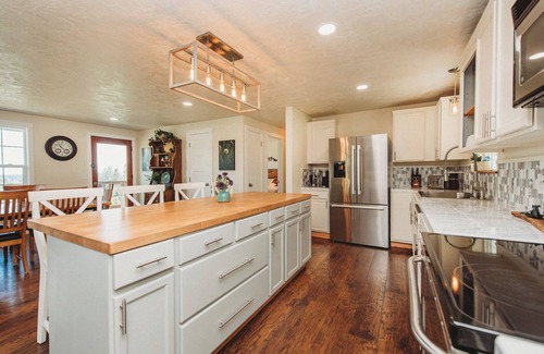 Sequim House | Charming Hilltop Getaway - Valley and Water Views