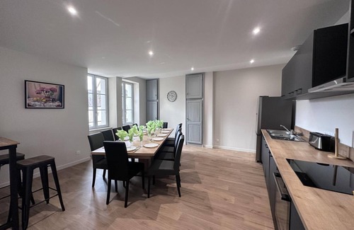 Theneuille Cottage | Charming historic cottage in Theneuille with tranquil outdoor areas