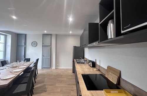 Theneuille Cottage | Charming historic cottage in Theneuille with tranquil outdoor areas