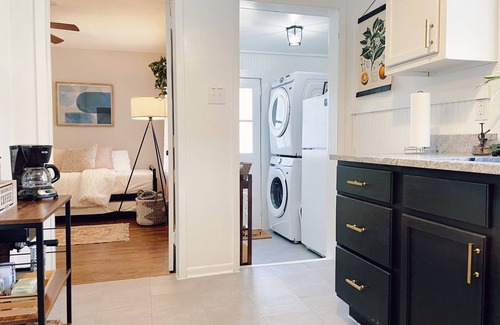 Laurel House | Charming Historic Laurel Home – Walk to Downtown!