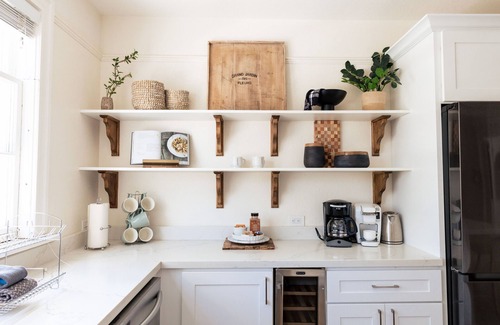 Vallejo House | Charming Historic Lighthouse, A Magical Oasis With Great Sunsets