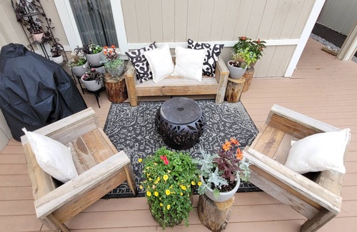 Coleman Apartment | Charming Historic Retreat in Coleman's Scenic Heart