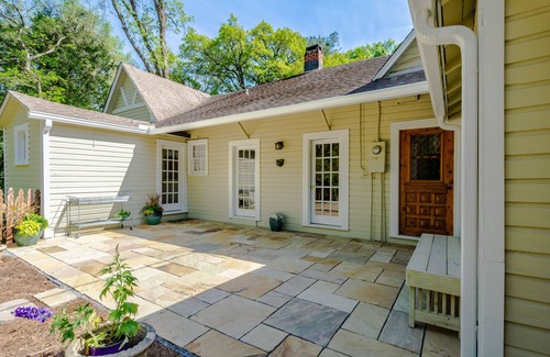 Venetia House | Charming, historic riverfront lodge on 7 wooded acres with 6 bedrooms