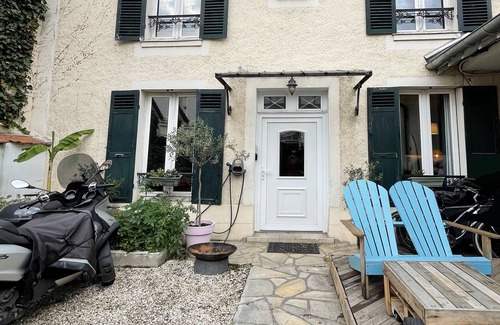 Villennes-sur-Seine House | Charming house for 8 people in the heart of the village of villennes sur seine