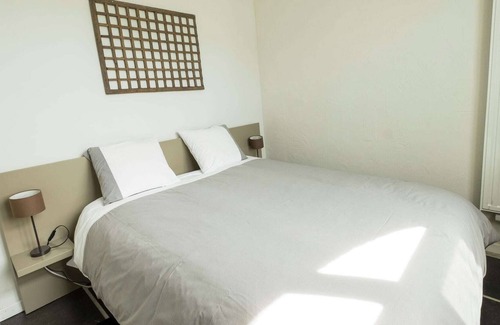 Hastiere-Lavaux Villa | Charming holiday home along the Meuse with outdoor swimming pool