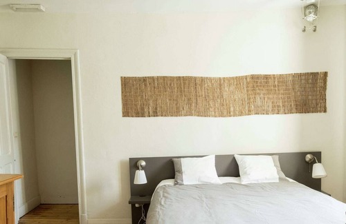 Hastiere-Lavaux Villa | Charming holiday home along the Meuse with outdoor swimming pool