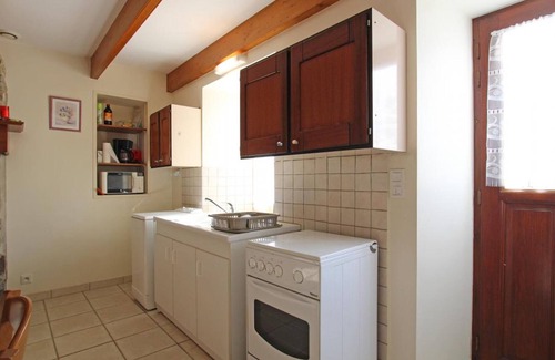 Annoville Cottage | Charming holiday home in Annoville, near beaches