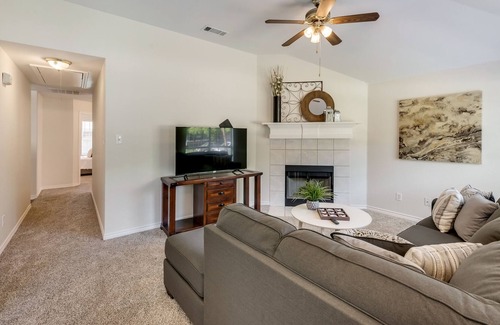 West Dallas House | Charming Home - 15 Min. to Downtown!