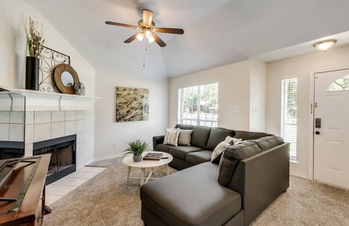 West Dallas House | Charming Home - 15 Min. to Downtown!
