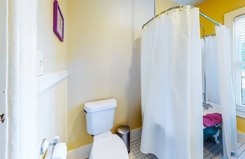 Thomas Square House | Charming Home in a Great Location w/ Two Levels, Full Kitchen, & Central AC
