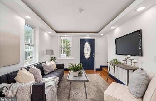 Baltimore House | Charming home in Charm City close to harbor and hospitals
