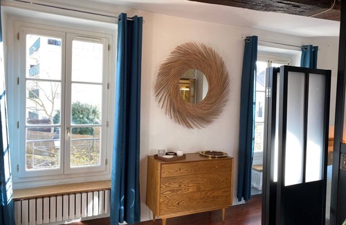 Le Pecq Apartment | Charming home in the heart of St Wandrille quarter