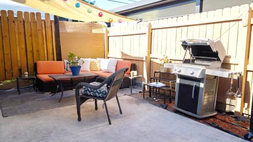 Lake Worth Corridor Apartment | Charming home near art & culture