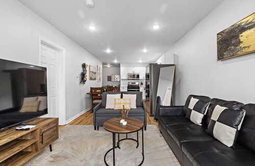 Bayonne Apartment | Charming Home Near NYC – Gym, Airport, Easy Access