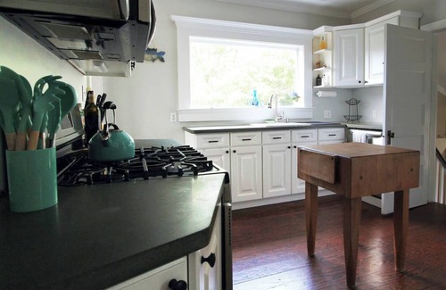 Newport House | Charming Home on the Point
