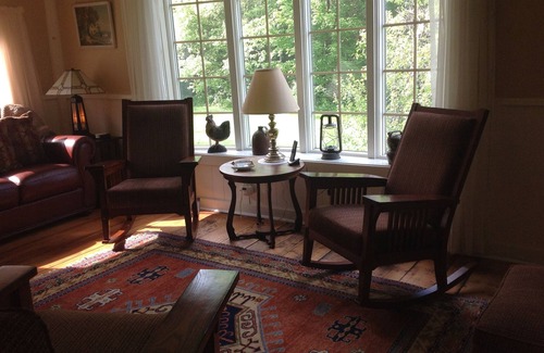 Easton Other | Charming Home, Stunning Mt. View, Rural Area, Wi-Fi, Dog Friendly, Full Kitchen
