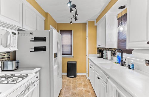 Royal Oak House | Charming Home, Walkable to Downtown Royal Oak