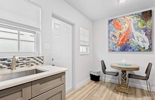 Gillespie Park House | Charming home with a full kitchen, washer/dryer, & AC - across from park