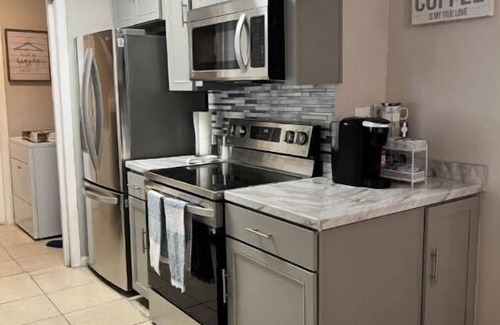 Richmond Heights House | Charming Home With Comfortable Bedrooms And All The Comforts Of Home!