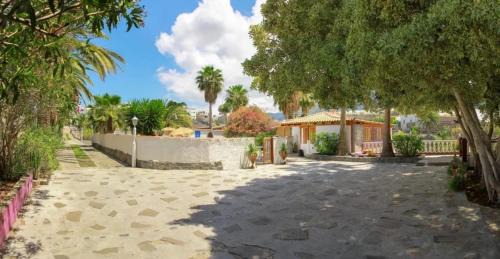 Buenavista del Norte House | Charming House with Pool in Buenavista del Norte